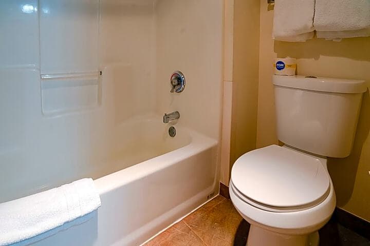OYO Hotel Redwood Falls near Jackpot Casino photo 2