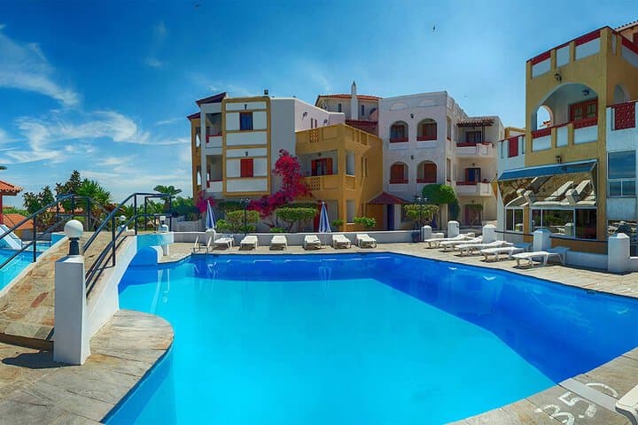 Karlovassi destination view