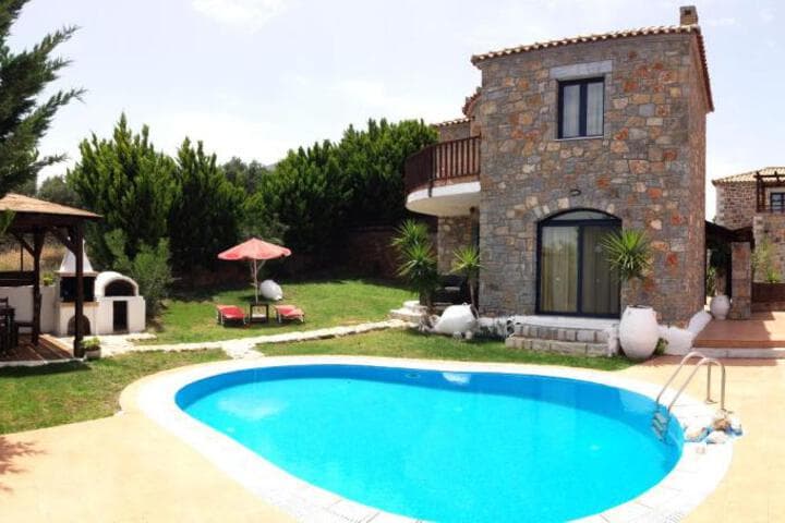 Niriides Villas photo 4