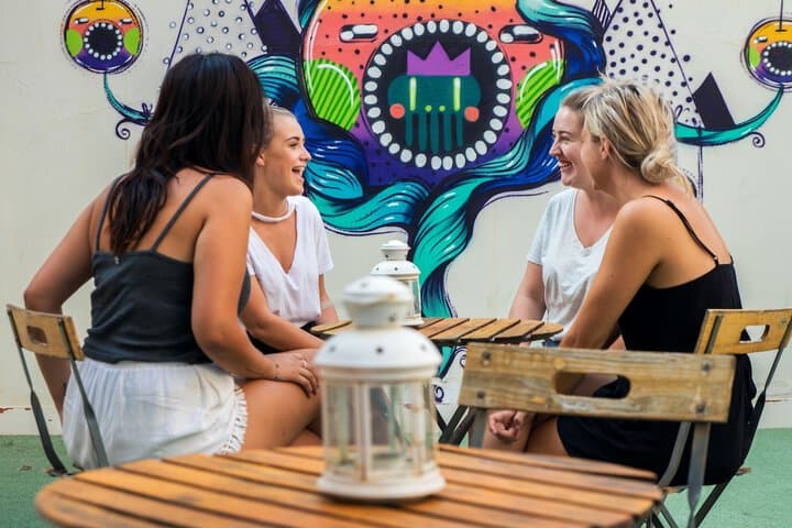 Sant Jordi Hostels Gracia photo 4