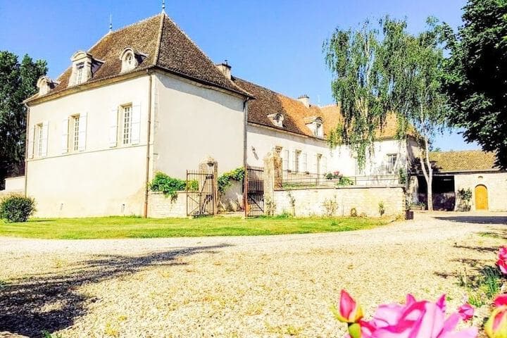 Fontaines destination view