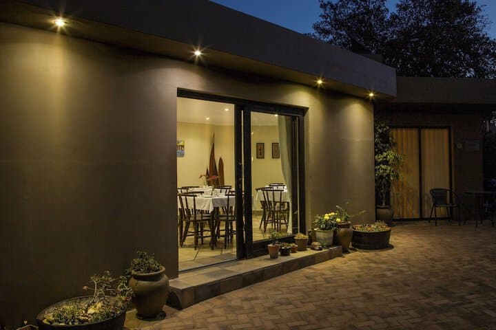Lalapanzi Guest Lodge photo 3