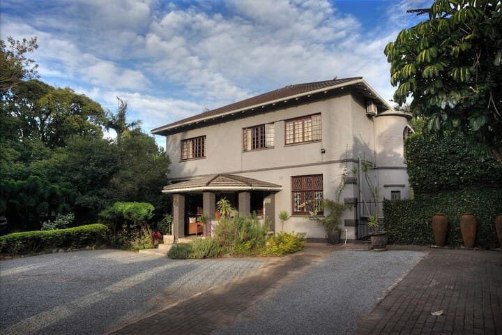 Palm Tree Manor photo 3