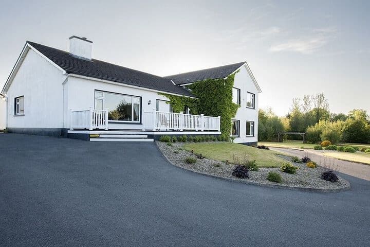 The Waterfront House Country Home photo 5