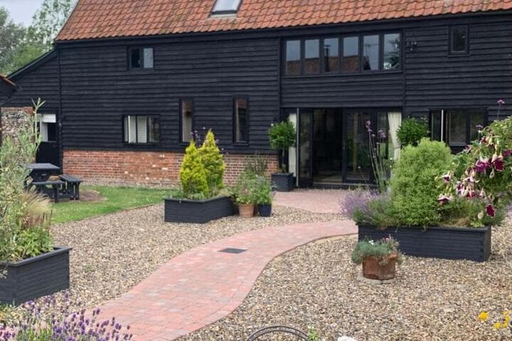 Bluebell Barn photo 5