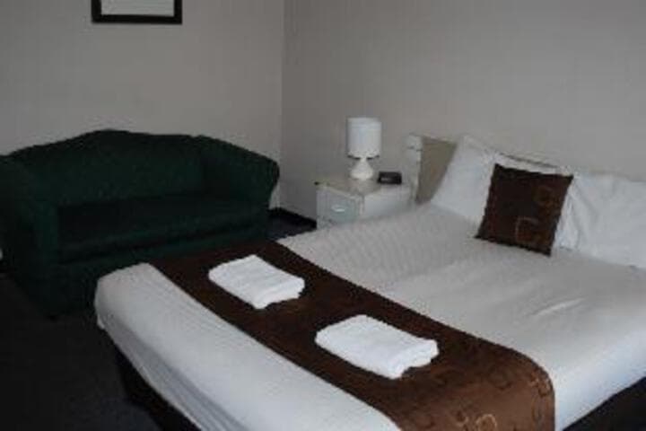 Red Carpet Motel photo 5