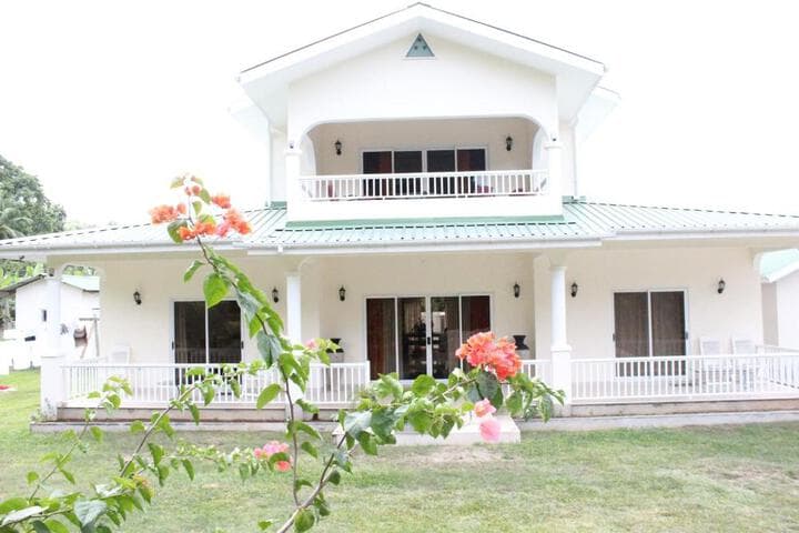 Julies Holiday Home photo 5