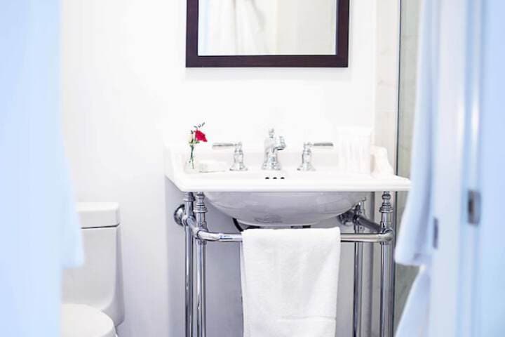 Maison Vivienne Southampton photo 3