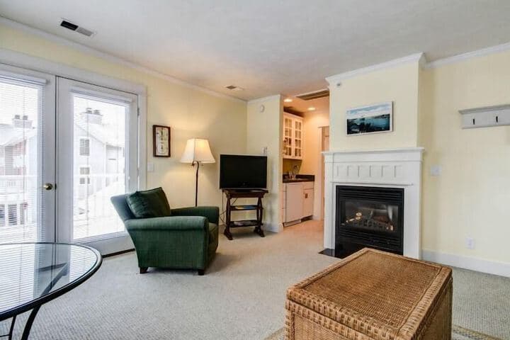 Captains Cottage Suites photo 5