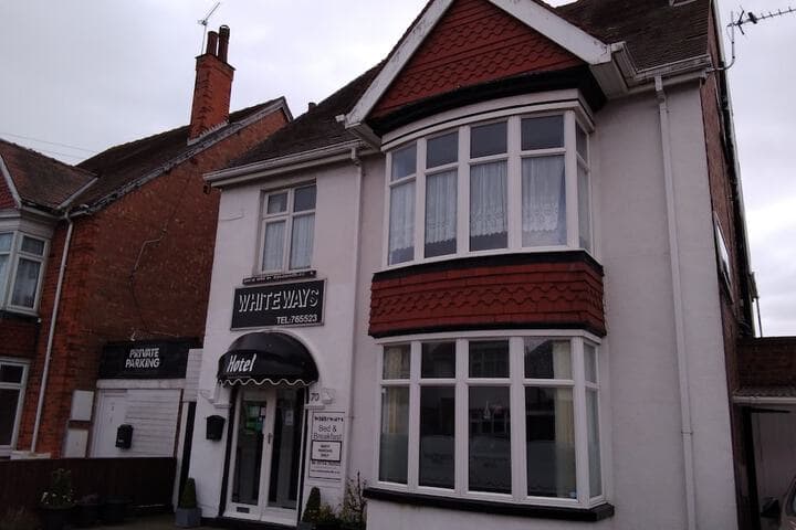 Whiteways Hotel photo 2
