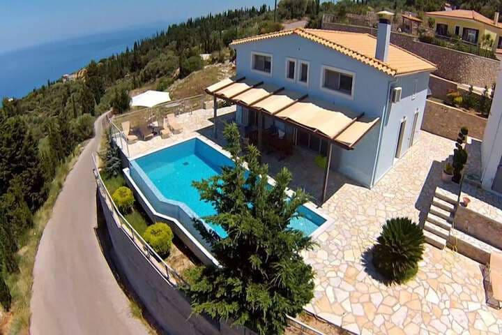 Pantheon Villas photo 2