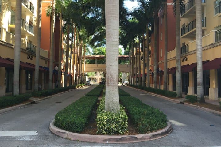 LYX Suites at Merrick Park in Coral Gables photo 2