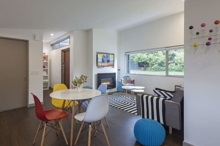 22 Hallenstein Apartments by Staysouth photo 5