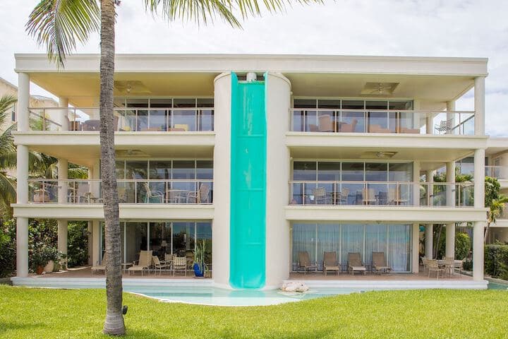 Coral Gardens on Grace Bay photo 4