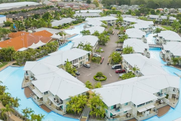Corlette destination view