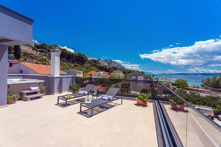 Villa Topaz photo 3