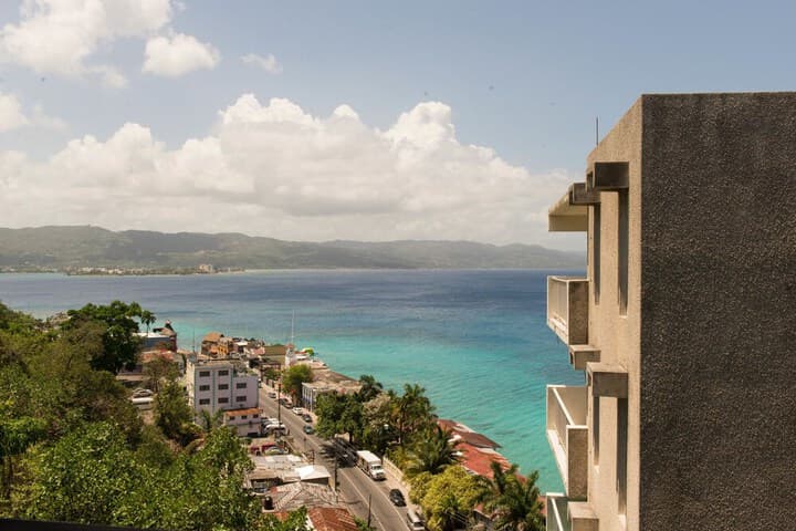 Baywatch Beach at Montego Bay Club photo 4