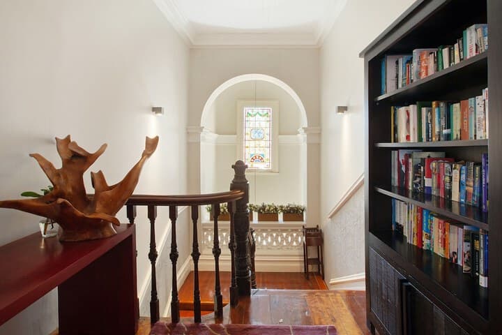 Barry Hall Apartments photo 4