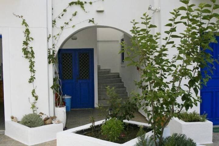Maganas Hotel photo 3