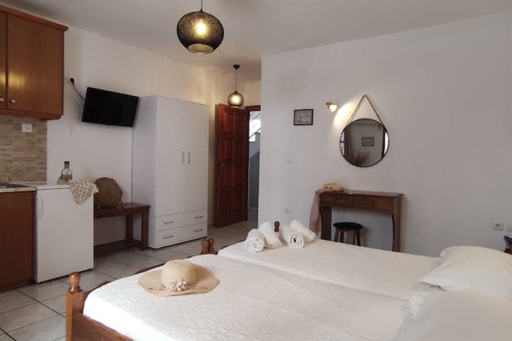 Kapetanos Rooms photo 2