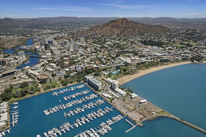 Mariners North Holiday Apartments photo 2