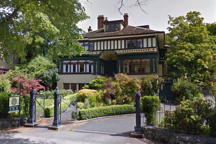 Beaconsfield Inn photo 2