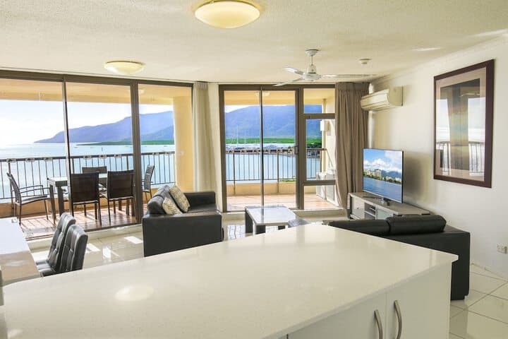 Cairns Aquarius photo 5