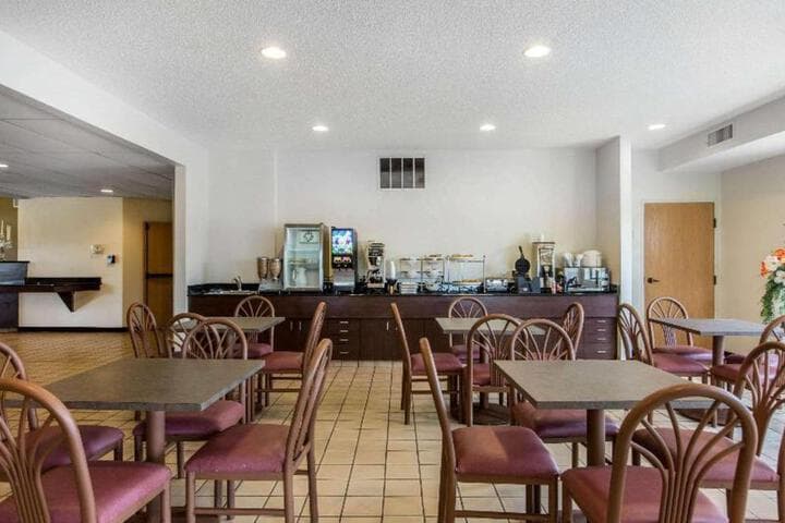 SureStay Plus Hotel by Best Western Peoria photo 5