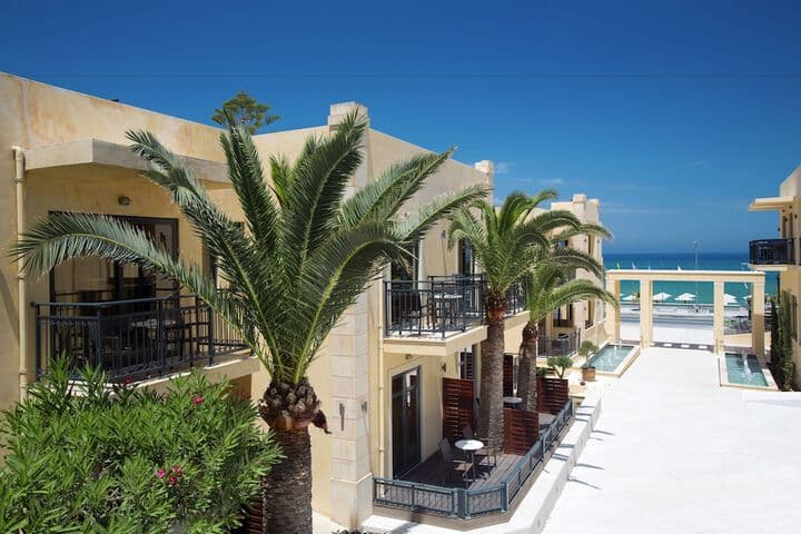 Atlantis Beach Hotel photo 3