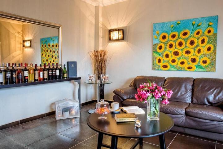 Golden Suites photo 3