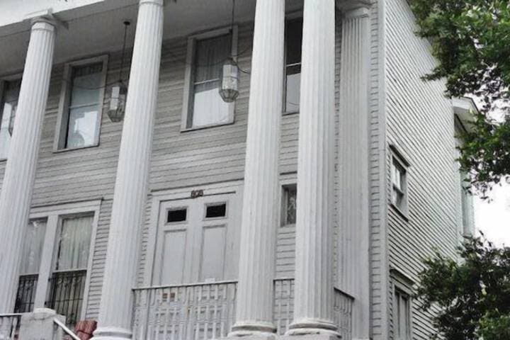 The Confederate House photo 3