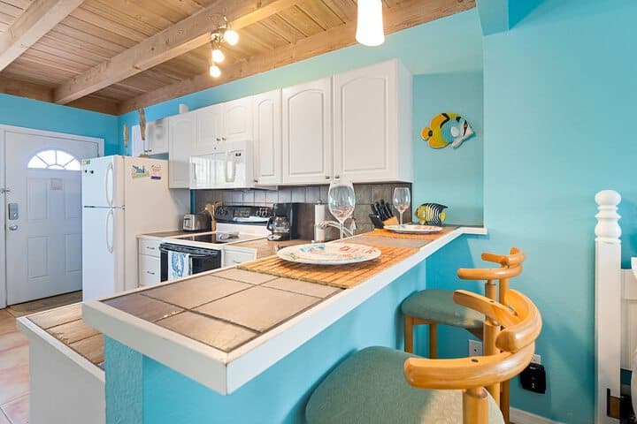 Coco Sands Studios photo 5