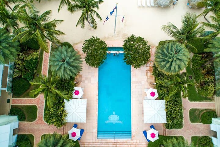 Caribbean Club Luxury Condo Hotel photo 2