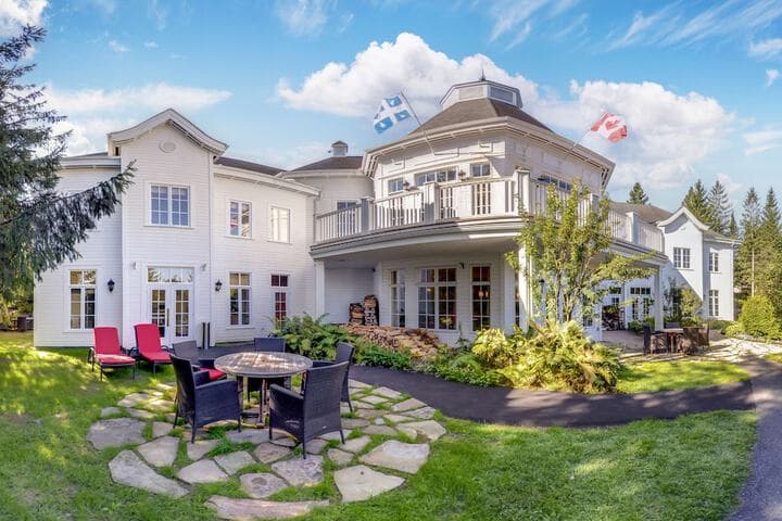 Hilton Grand Vacations Club Tremblant Canada photo 3