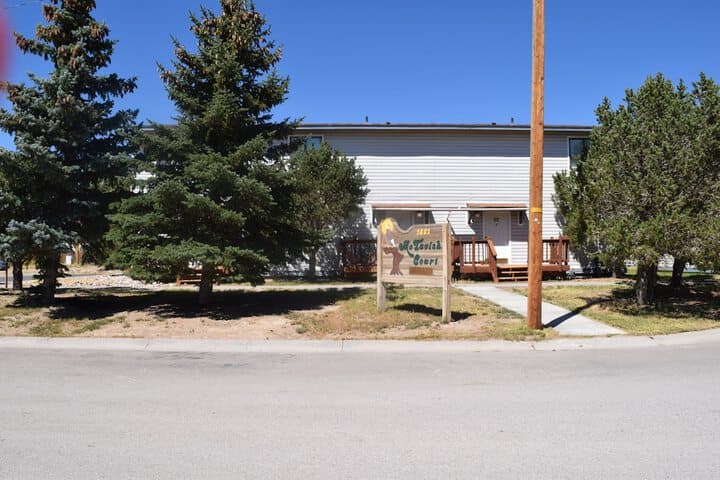 Mactavish Court Townhomes photo 3