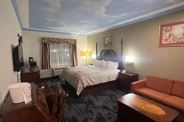 Baymont by Wyndham Texas City photo 3