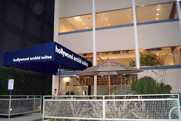 Hollywood Orchid Suites photo 3