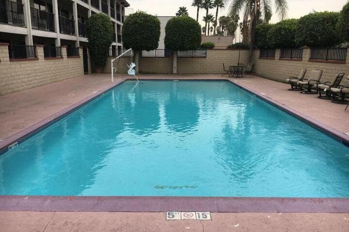 Motel 6 ARTESIA CA photo 4