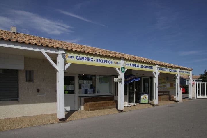 Camping Hameau Des Cannisses photo 3