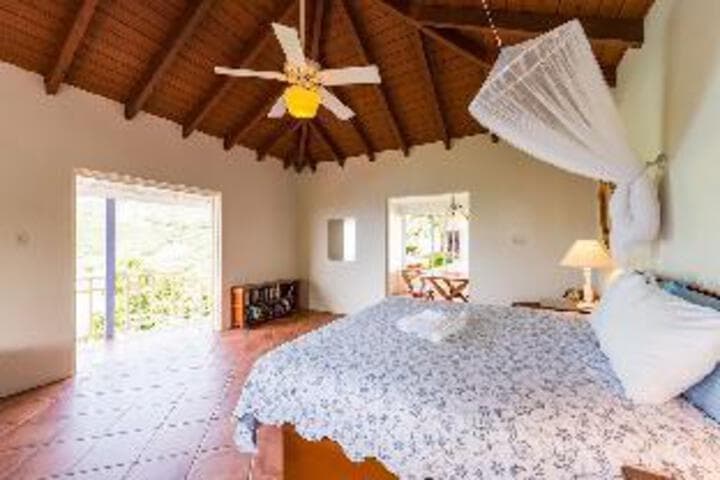 White Bay Villas in the British Virgin Islands photo 4