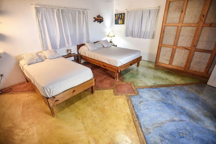 Las Mariposas photo 1