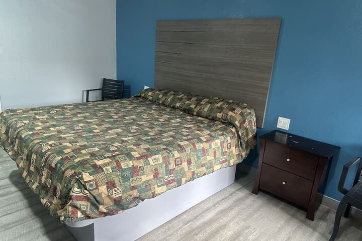 Palm Inn Hotel near Tyler Mall Riverside photo 5