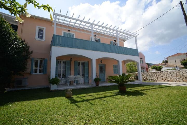 Tsonas apartments photo 2