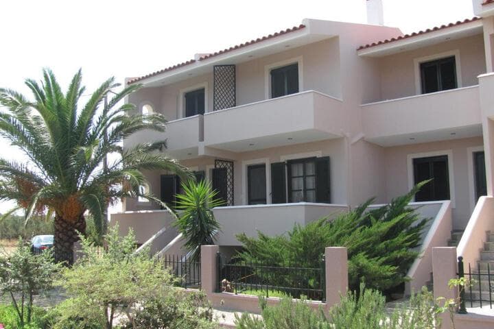 Lakonia Bay Apartments photo 3