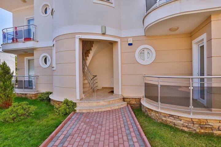 Golden Life Blue Green Residence photo 2