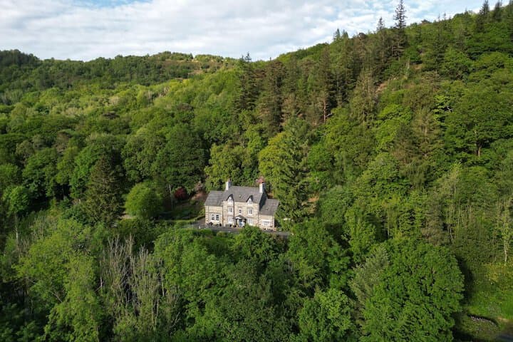 Glyntwrog House photo 2