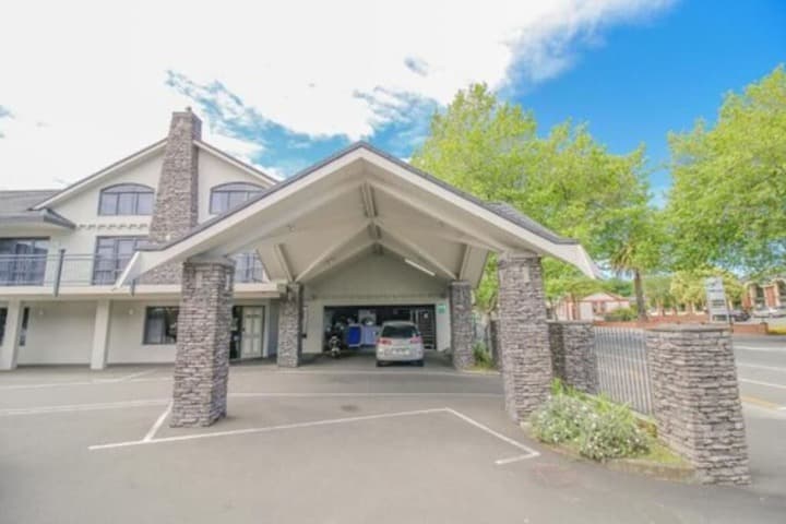 Aotea Motor Lodge photo 4