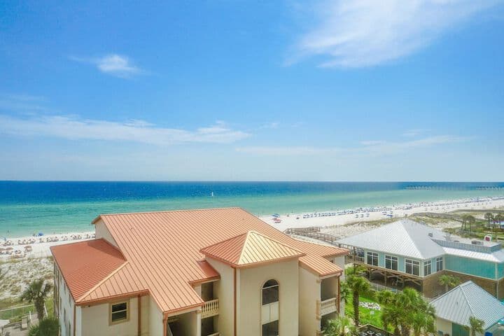 Pensacola Beach destination view
