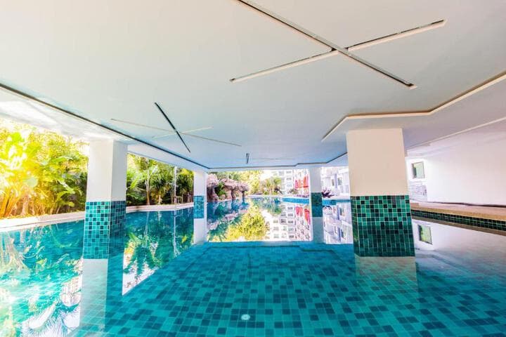 Club Royal Wongamat by Pattaya Sunny Rentals photo 4