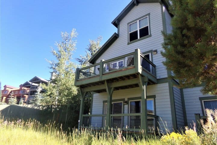 Anemone Townhome 3 Bed 3 Bath photo 2